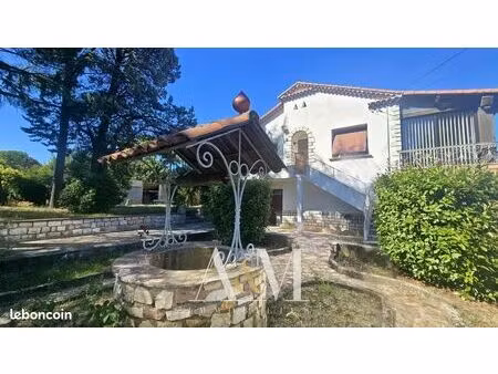 maison 6 pièces 220 m²