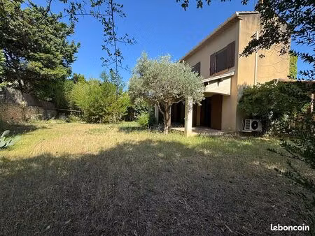 maison 9 pièces 194 m²