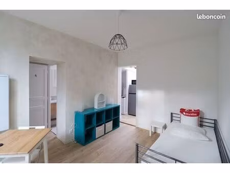 studio 1 pièce 22 m²