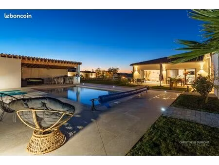 grande maison 5 chambres avec piscine