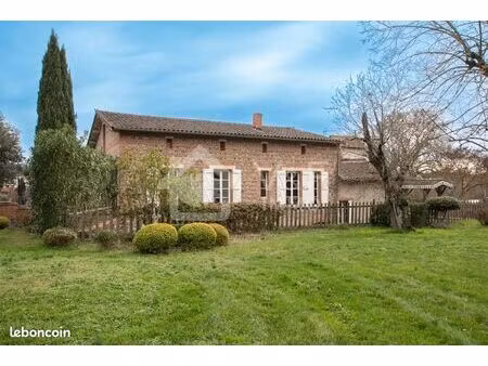 propriété 7 pièces 302 m²