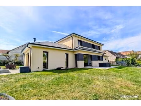 maison 7 pièces 152 m²