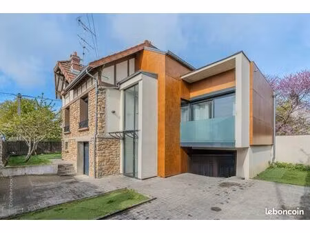 maison 7 pièces 130 m²