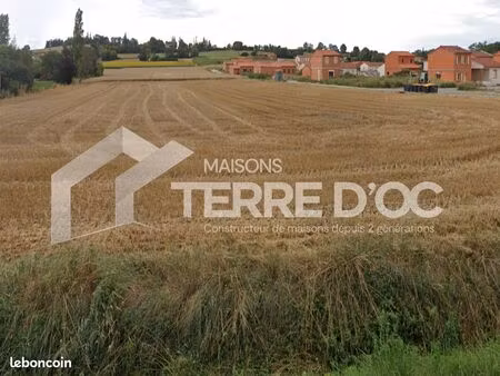 terrain 240 m² villenouvelle