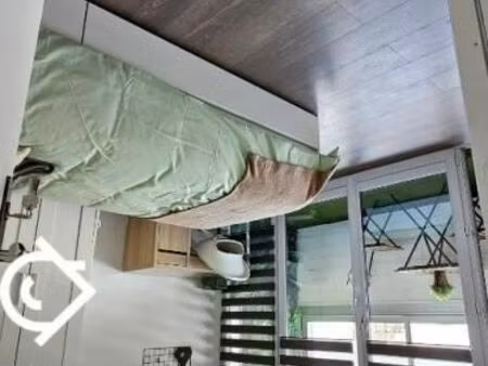 chambre 1 pièce 9 m²