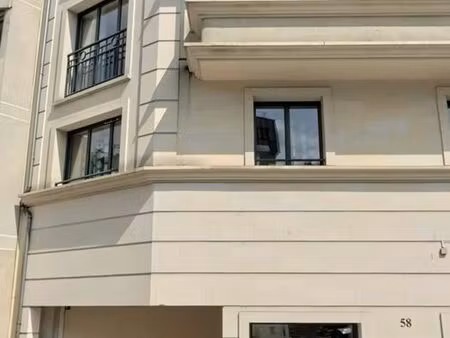 box fermé sécurisé – vincennes limite saint‑mandé – 15 m²