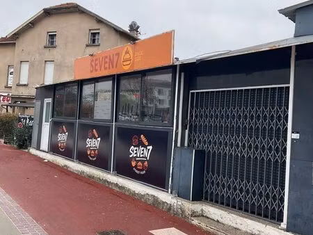 local à saisir sur purpan bail 3.6.9 30 000