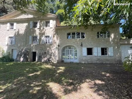 ferme 10 pièces 297 m²