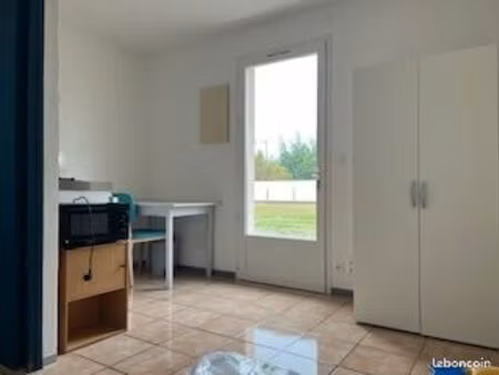 studio meublé