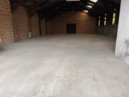 local / entrepôt / garage de 303 m² – fort potentiel à libourne