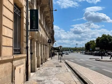 local commercial - triangle d'or