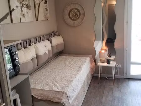 studio confortable
