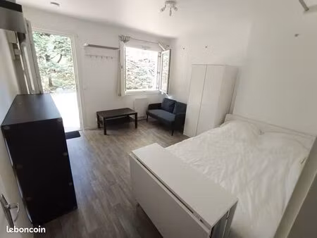 studio meublé 23 m² - talence - libre de suite