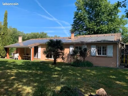 maison t5 de 135 m² avec garage  au calme
