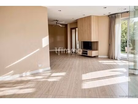 maison 4 pièces 230 m²