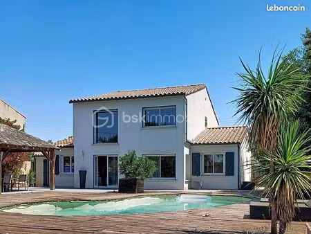 villa 7 pièces 195 m²