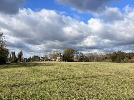 terrain 600 m² arbanats