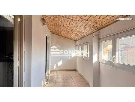au dernier étage  appartement 2 pièces avec loggia