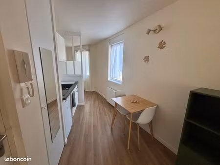 location appartement meublé 29 m² avec parking