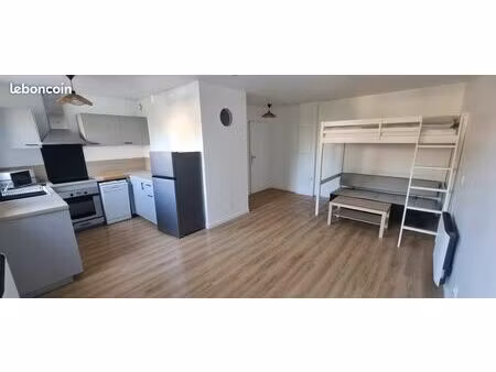 studio meublé avec terrasse et parking