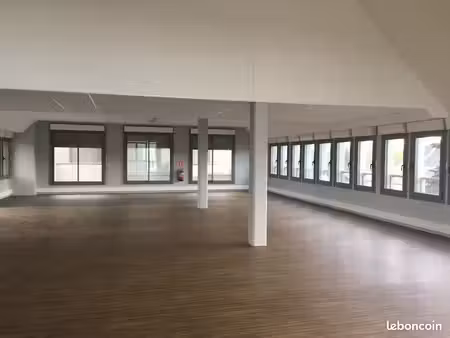 bureaux 105 m² - chinon - à louer