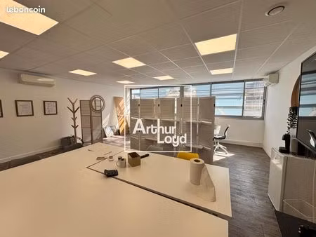 bureaux 50 m²