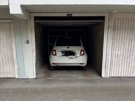garage à louer
