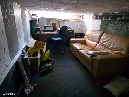 vende un garage