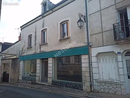 immeuble 7 pièces 250 m²