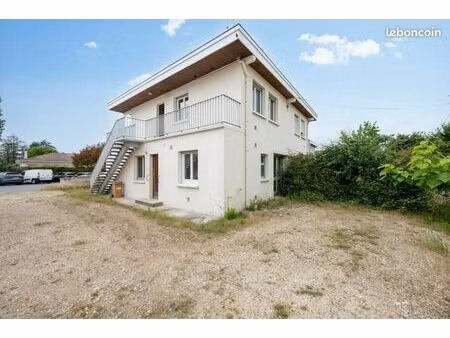 appartement 3 pièces 44 m²