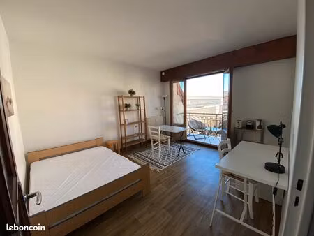 studio meublé dans résidence d’un quartier tranquille à proximité fac vauban et centre vil
