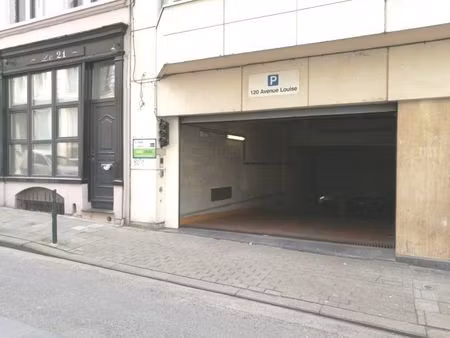 parking à louer à de la longue haie - langehaagstraat 19 bruxelles (vbe38287)