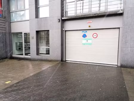 parking à louer à albert desenfans - albert desenfanslaan 15 schaerbeek (vbe38300)
