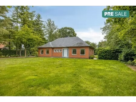 instapklare open bebouwing met 4 slaapkamers te bolderberg
