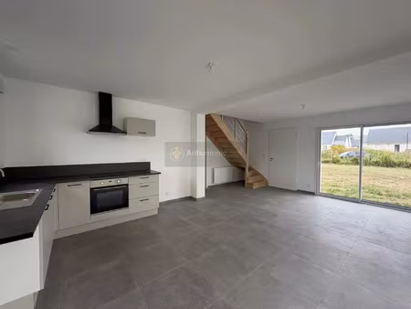 location maison 5 pièces 91 m2 à plouédern
