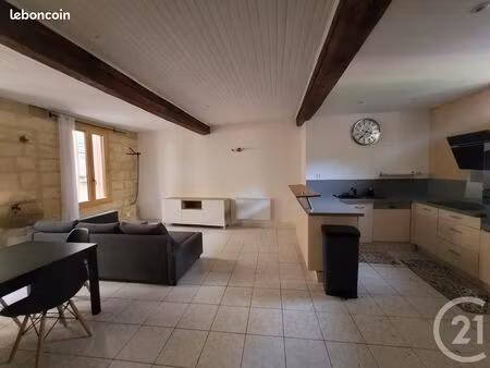 maison de village rénovée – meublée ou non meublée – garage – sommières