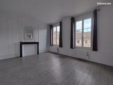 duplex 5 pièces 85 m²