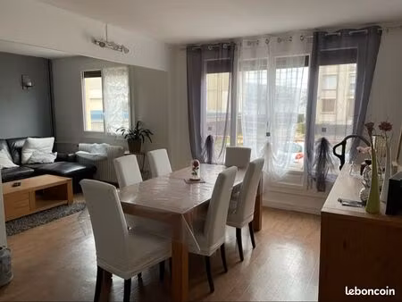 location appartement 52m2  garage et cave