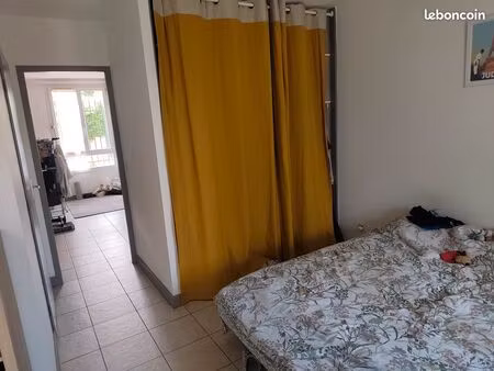 loue f1 vide 43m2
