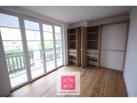 appartement entièrement rénové au centre ville