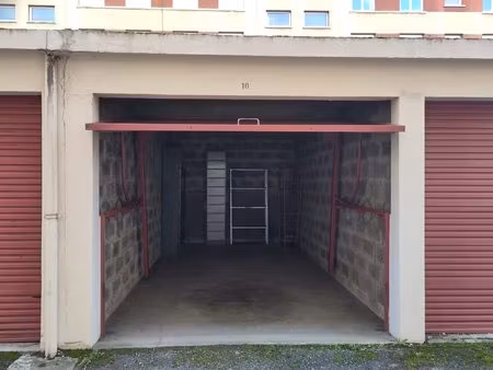 garage à louer bourgoin-jallieu 65€/mois
