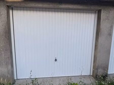 garage à louer