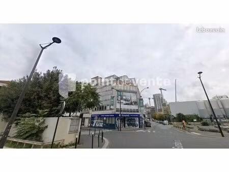 local commercial 170 m²