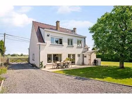 maison individuelle prête à emménager avec dépendance et vu