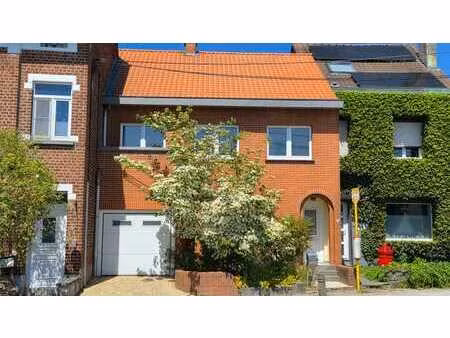 agréable et spacieuse maison villageoise rénovée