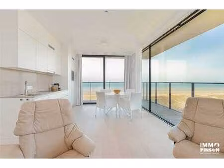 appartement-service lumineux avec vue dégagée sur la mer  la