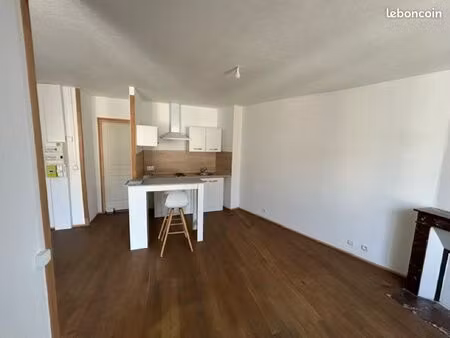 à louer appartement t2  oucques