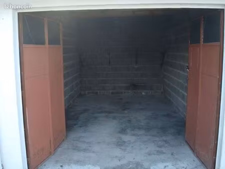a louer grand garage