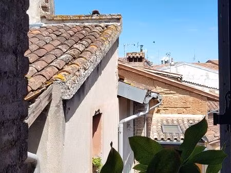 maison de village spacieuse sans jardin ni parking