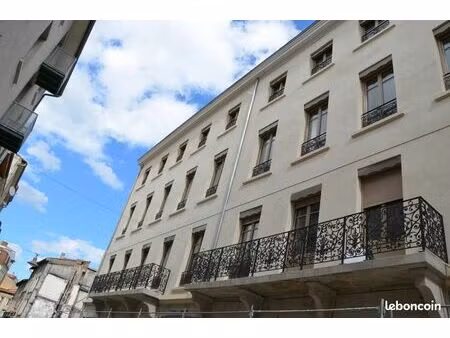 appartement 2 pièces 65 m²